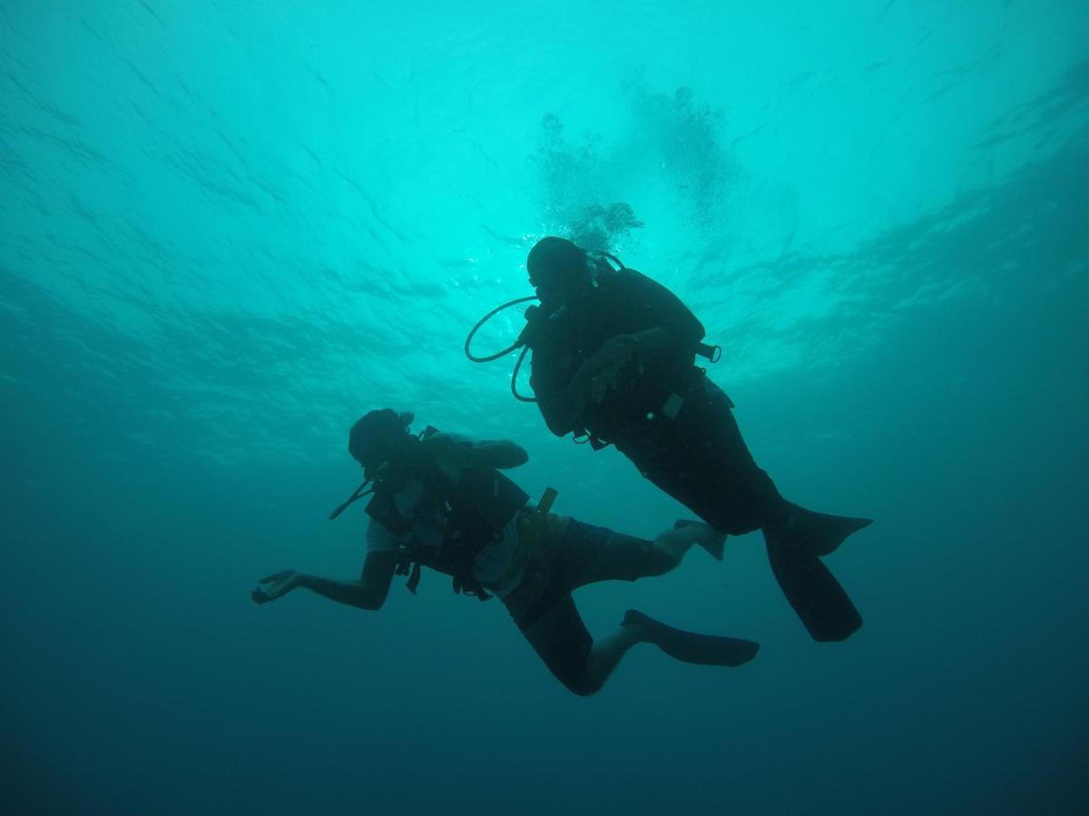 Rasdhoo Wave Blue Panzió Kültér fotó